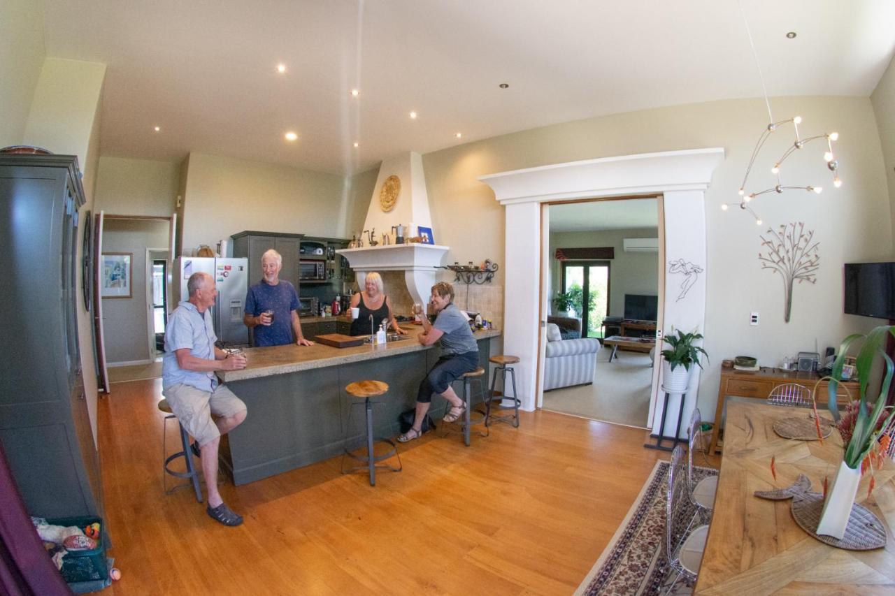 Tuscan Retreat Bed & Breakfast - Adults Only Bed and Breakfast Papamoa Exterior foto